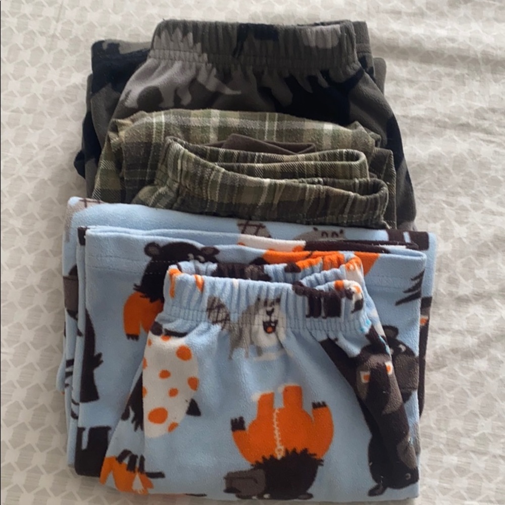 Bundle boy’s pjs